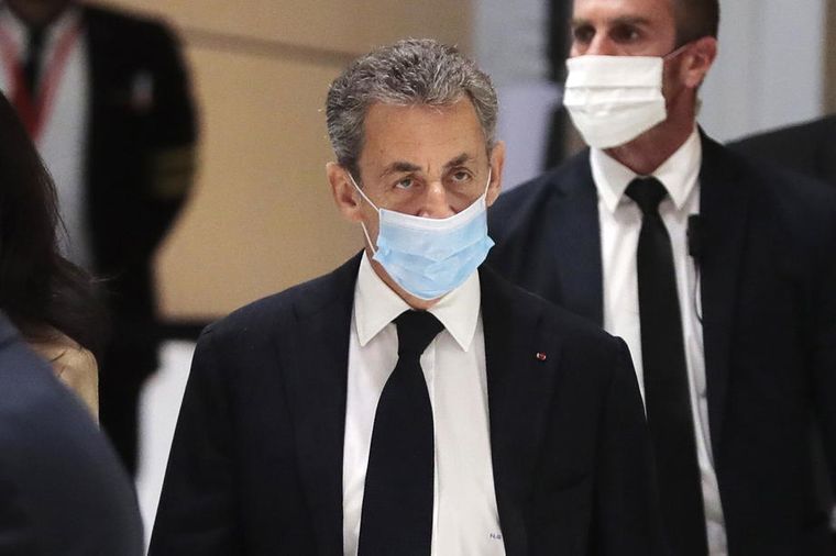 Прокуратура Франции запросила 4 года тюрьмы для экс-президента Николя Саркози
