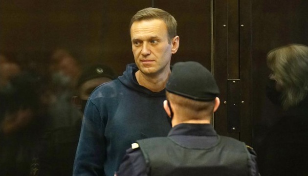 Навальный объявил о прекращении голодовки