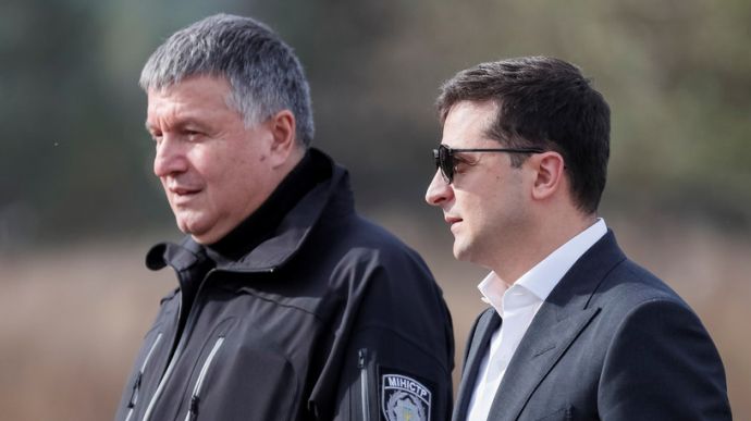 Небоженко: Внешнеполитические неудачи Офиса президента компенсируются аккуратным "выдавливанием" Авакова из МВД