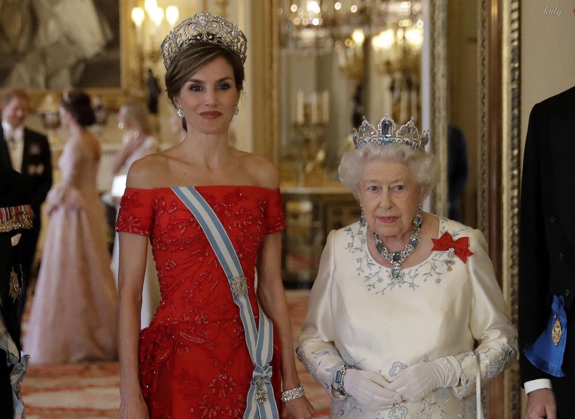 Что общего у Елизаветы II и 49-летней королевы Испании Летиции?