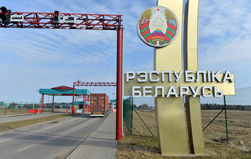 Лукашенко "закрыл" границы с Украиной: очевидцы рассказали, что там сейчас происходит
