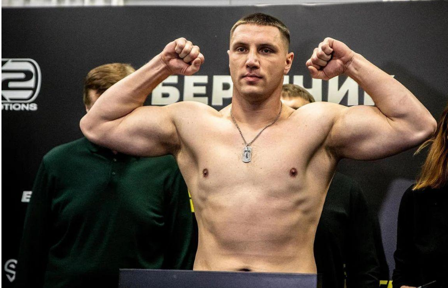 Непереможний український суперважковаговик відмовився боксувати з росіянином за солідні гроші