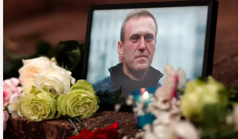 У Москві під музику з фільму "Термінатор-2" поховали Олексія Навального. ВІДЕО