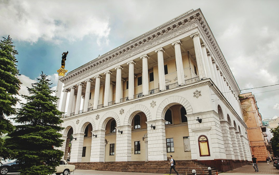 Київська консерваторія відмовилася прибрати Чайковського зі своєї назви