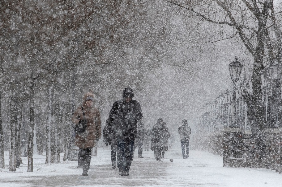 Завершальний прорив лютого холоду в Україну: синоптикиня повідомила, коли розпочнеться відлига та потепління до "плюсів"