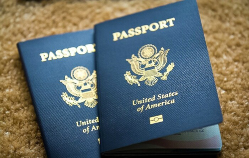 У многих граждан США нет паспортов. Некоторые даже не догадываются об их существовании. Почему?