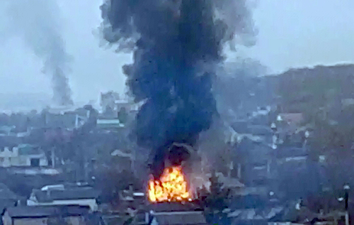 Обгорілі авто і дим стовпом: у Бєлгороді пролунали вибухи, є постраждалі, загинула дівчина