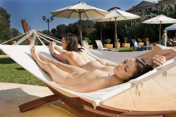 Начало истории натуризма в Хорватии можно... Naturist Park Koversada Appartments 4. Хорватия издавна известна своими