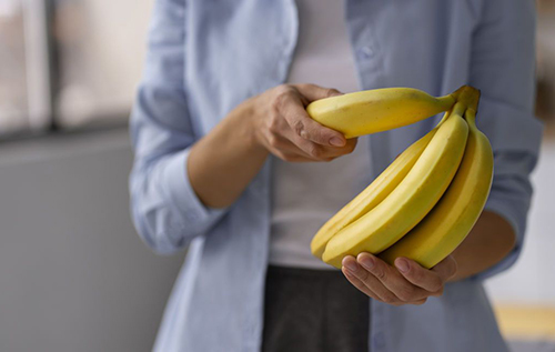 Чи знижують банани артеріальний тиск і скільки їх можна їсти на день