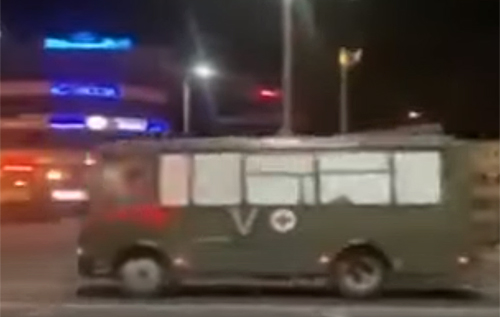З Гомеля до Росії вирушили десятки автобусів з пораненими та трупами окупантів. ВІДЕО