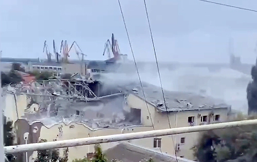 В Херсоні ЗСУ знищили базу окупантів у готельному комплексі "гауляйтера" Сальдо