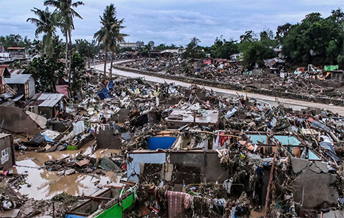 Потужний тайфун сколихнув Філіппіни: десятки загиблих та зниклих безвісти Потужний тайфун сколихнув Філіппіни: десятки загиблих та зниклих безвісти