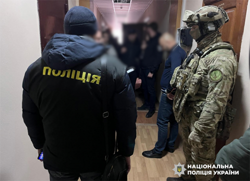 Правоохоронці викрили системну корупцію серед топчиновників в Держпраці. ВІДЕО