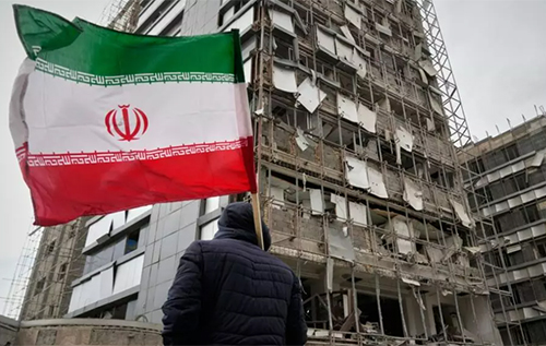 Хто спонукав Іран піти на перемир'я зі США: AP дізналося відповідь Хто спонукав Іран піти на перемир'я зі США: AP дізналося відповідь