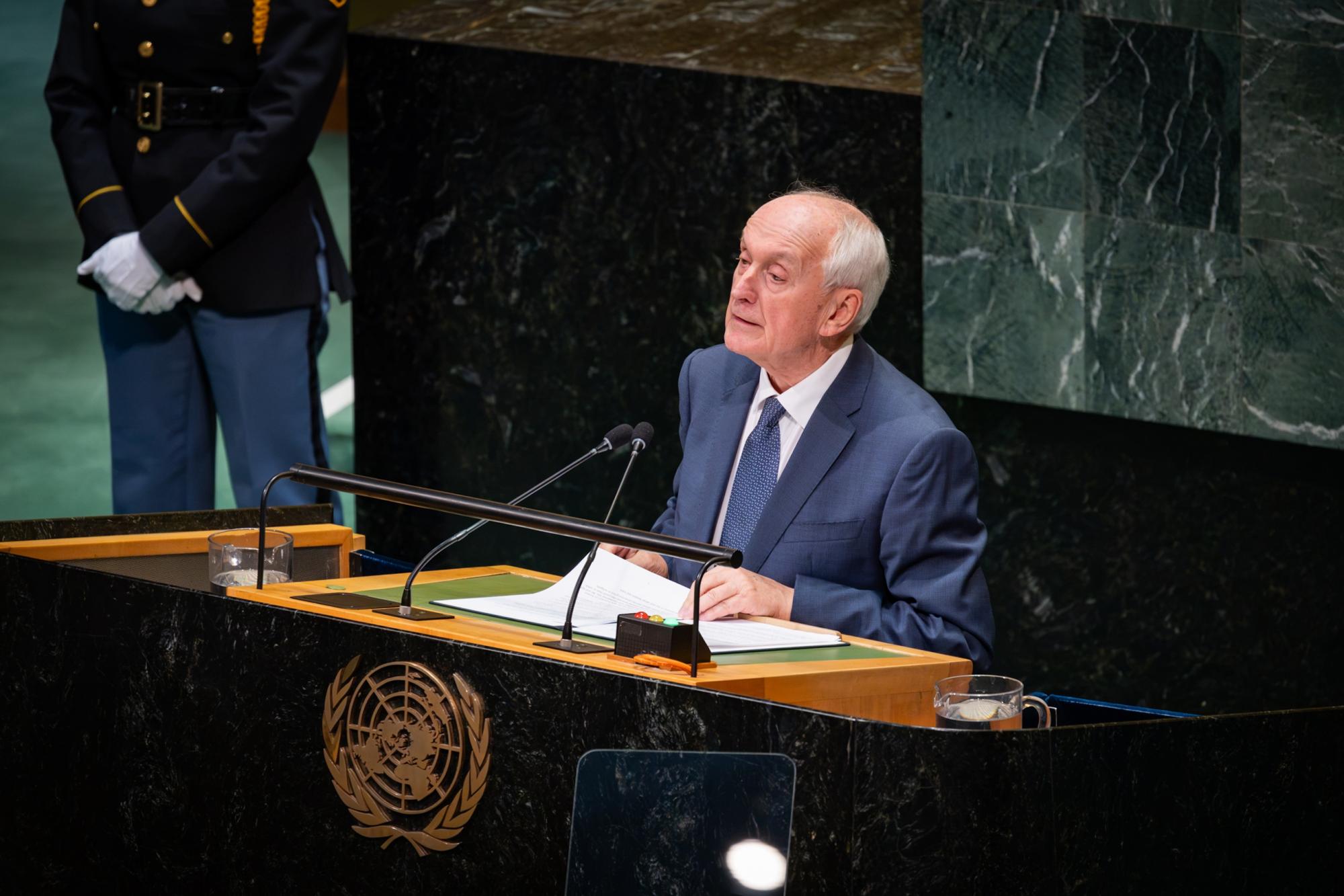 Президент Угорщини закликав в ООН підтримати Україну, яка бореться за збереження своєї незалежності Президент Угорщини закликав в ООН підтримати Україну, яка бореться за збереження своєї незалежності