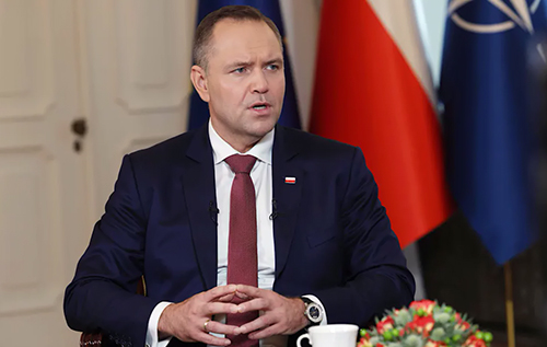 У Навроцького пояснили, чому він поки не позбавив Зеленського ордена