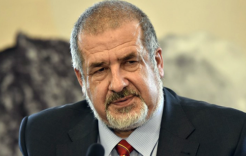 Чубаров закликав "нормальних" жителів Криму зробити запас води, ліків та їжі на 2-3 місяці Чубаров закликав "нормальних" жителів Криму зробити запас води, ліків та їжі на 2-3 місяці