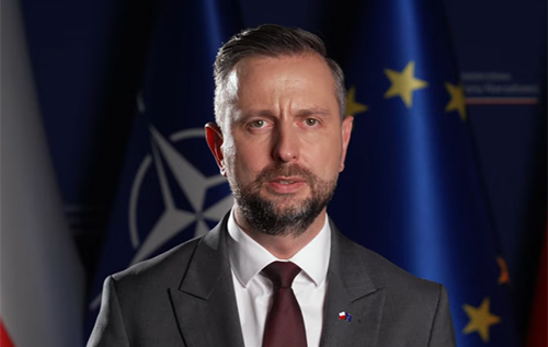 «Глибокий біль»: міністр оборони Польщі закликав Київ вшановувати сучасних українських військових, а не УПА