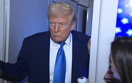 Трамп пообіцяв зберегти "величезні" мита для Індії, поки вона не припинить імпорт російської нафти