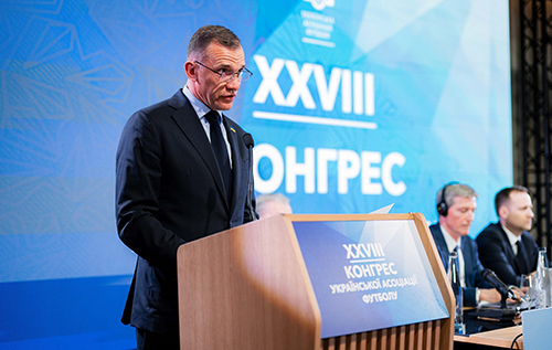 Шевченко розповів, коли УАФ визначиться з майбутнім Реброва у збірній