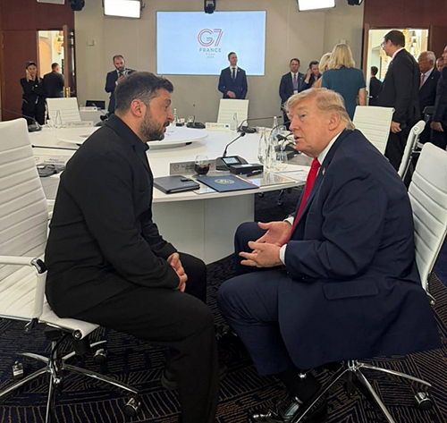 Вирішальний момент саміту G7: фотографії Києво-Печерської лаври після удару РФ справили враження на Трампа — Politico