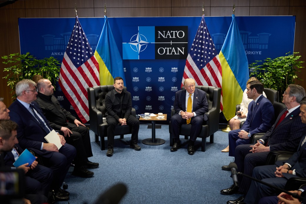 Несподіваний поворот у позиції президента США щодо України заспокоїв союзників по НАТО — FT