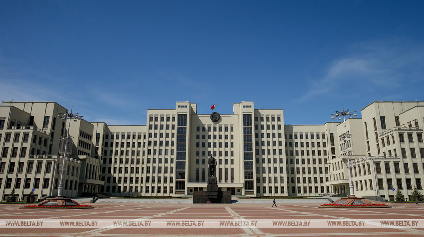 Уряд Білорусі склав повноваження