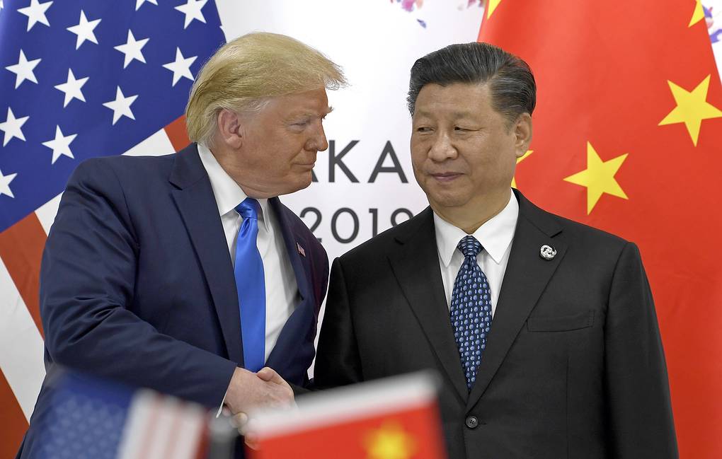 США пытаются удержать Китай от падения в империализм