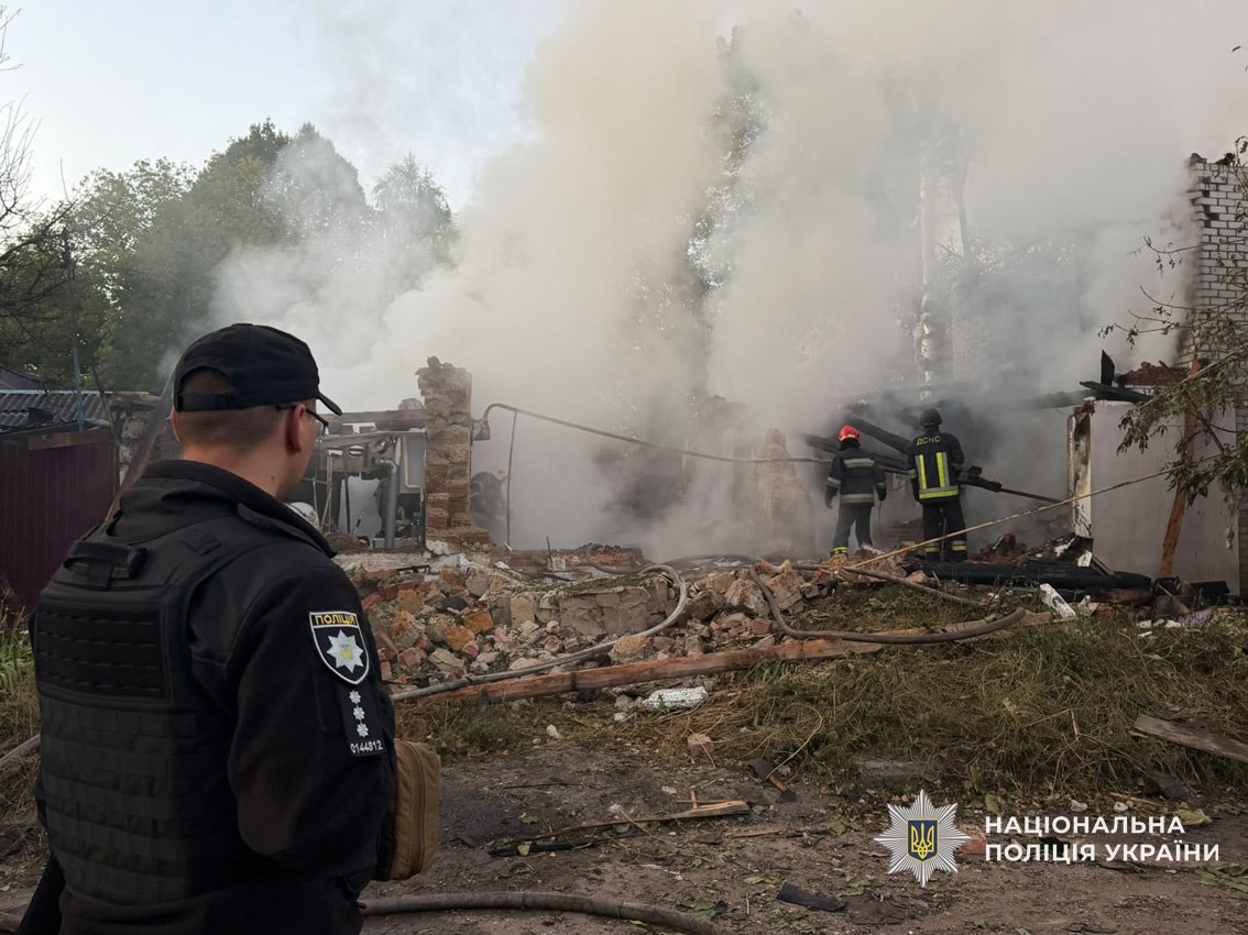 У Чернігові внаслідок ворожої атаки загинули жінка та 4-річна дитина, є поранені