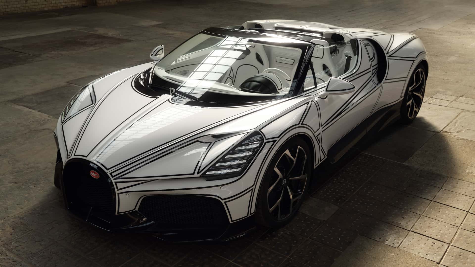 Не їздити, а дивитися: Bugatti показала унікальний суперкар зі справжніми порцеляновими деталями. ФОТО Не їздити, а дивитися: Bugatti показала унікальний суперкар зі справжніми порцеляновими деталями. ФОТО