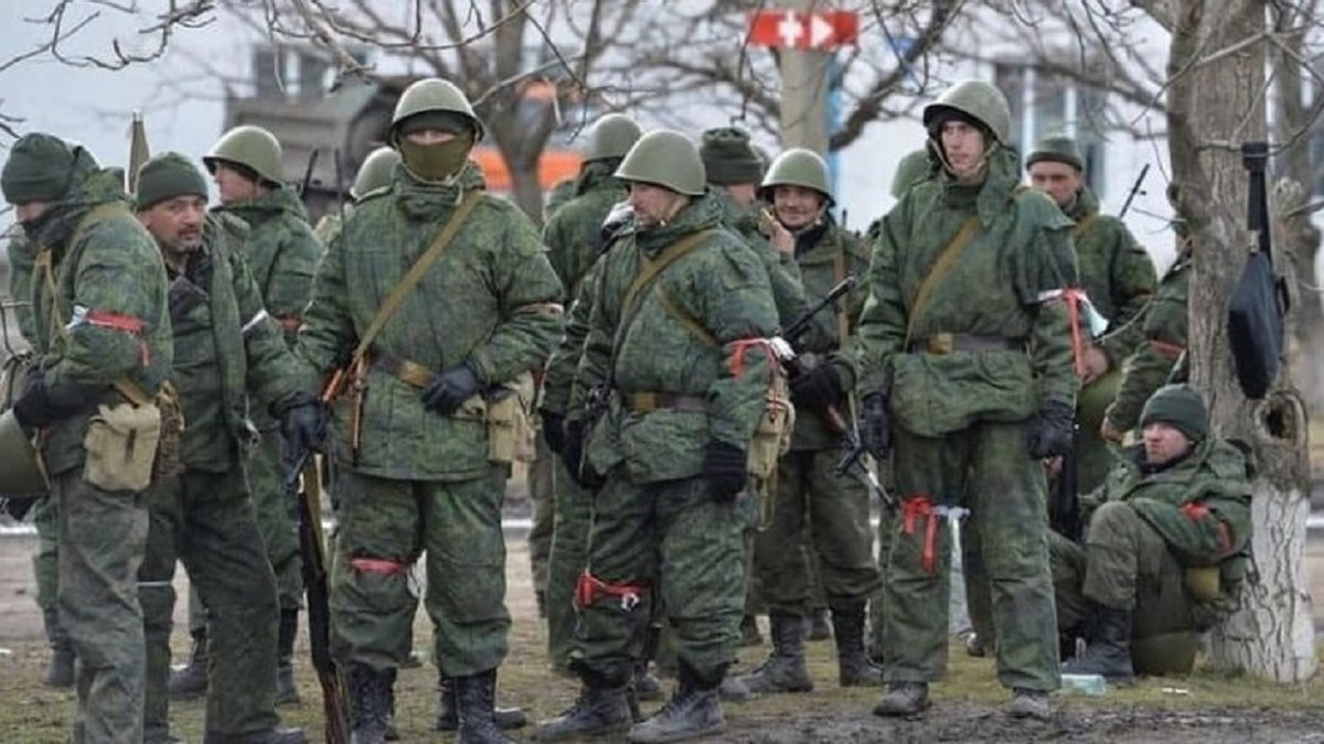 Російська армія проти ФСБ, повара Путіна та Росгвардії