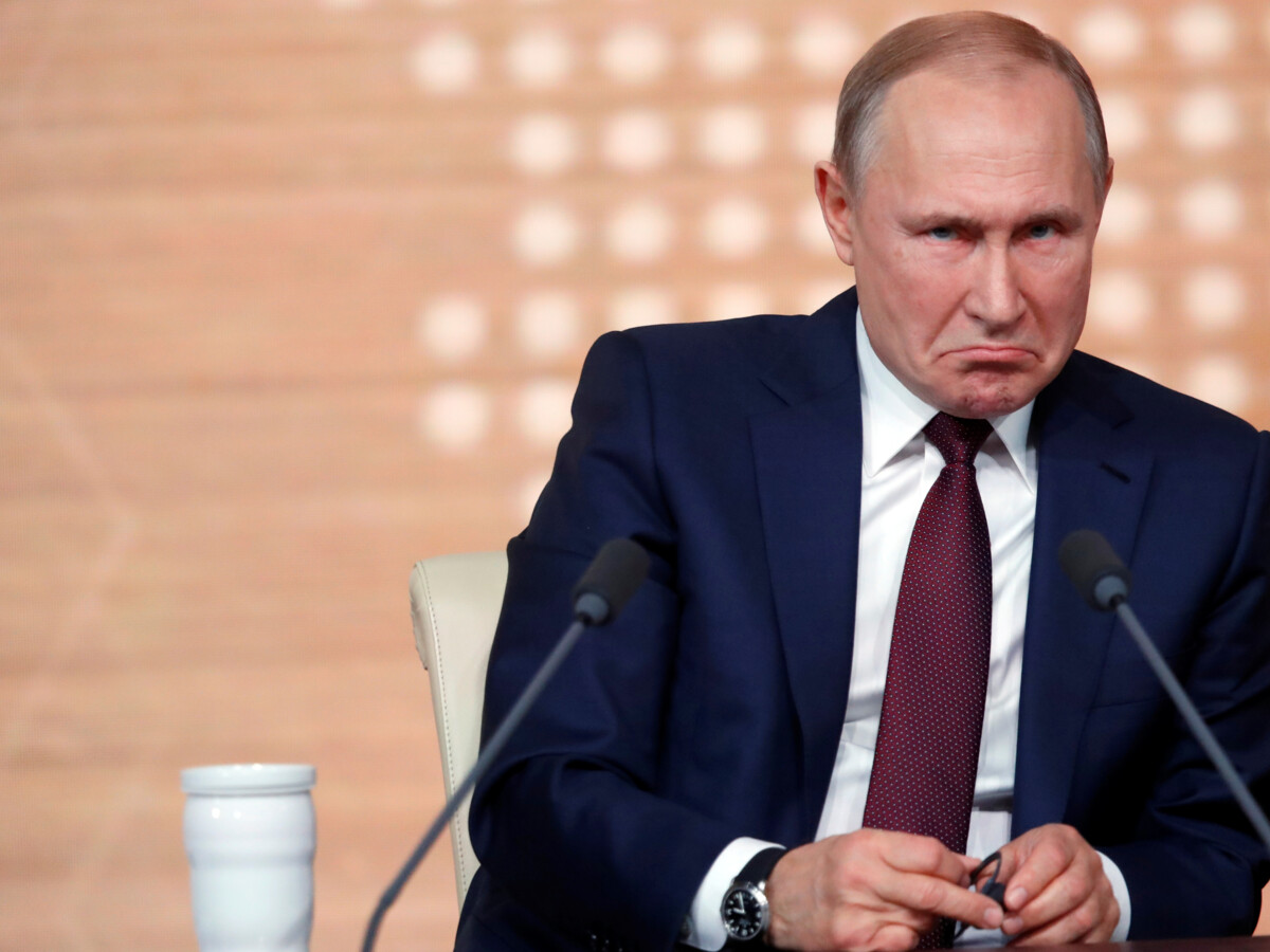Путін готує до війни "запас" ЗС РФ: Ходорковський показав наказ