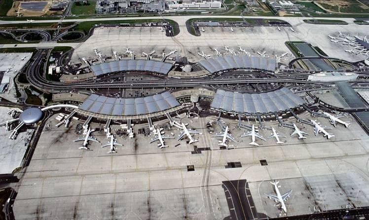 Небо ЄС може "закритись": на скільки днів залишилось пального в аеропортах