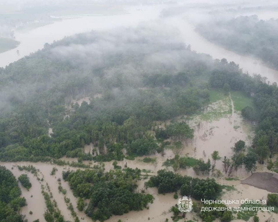 Наводнение на Закарпатьи: может пора готовиться к такому заранее?
