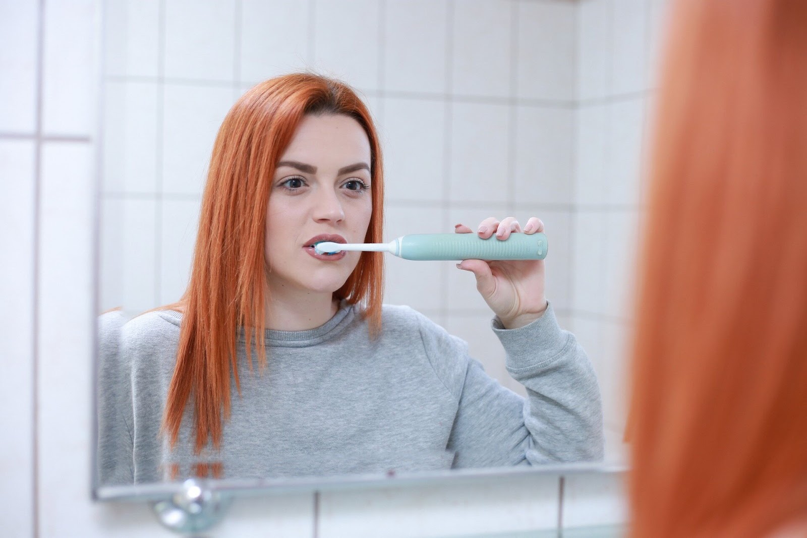 Электрическая зубная щетка vs обычная: какую предпочесть?