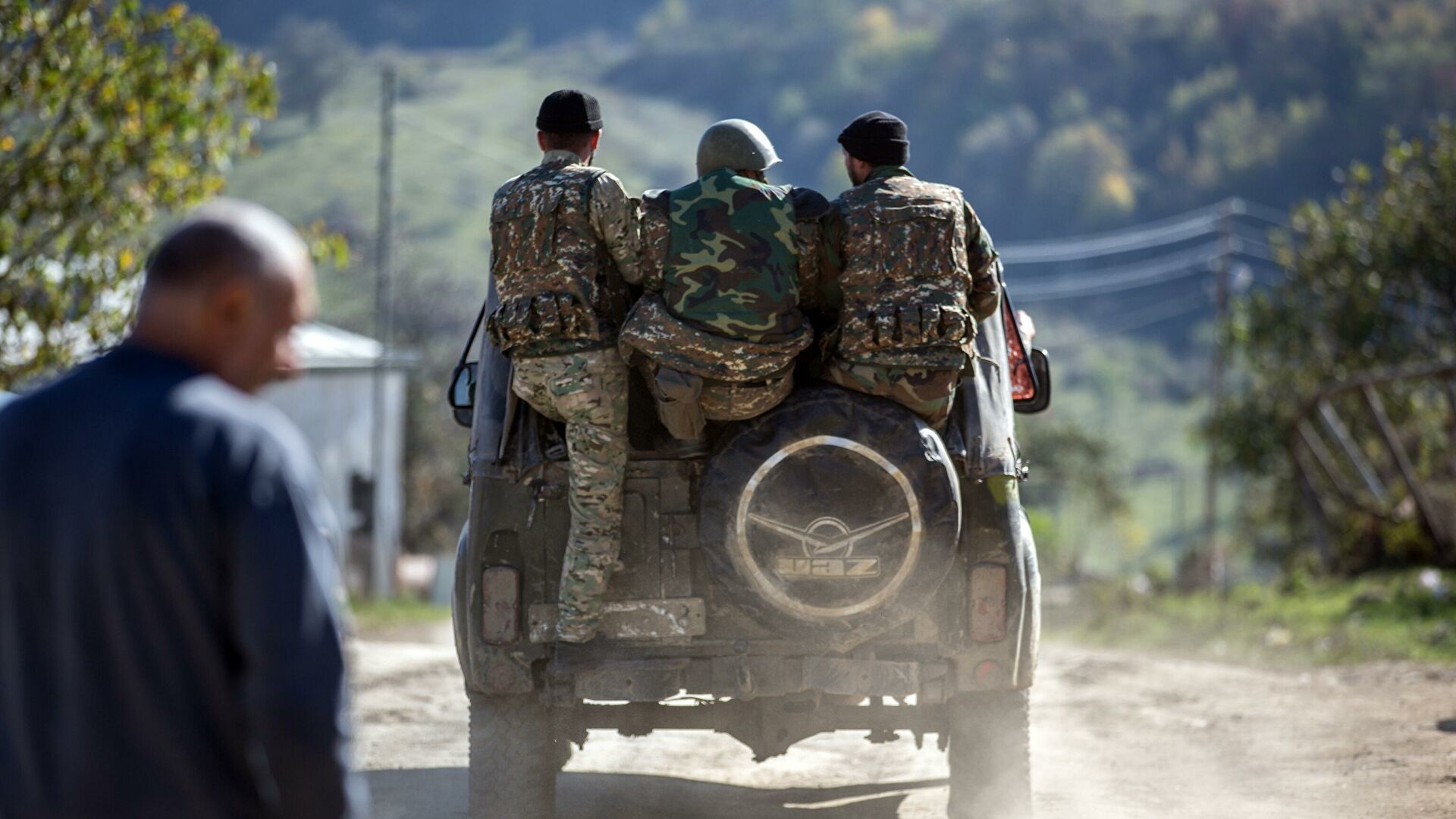 Азербайджан заявив про відступ вірменської армії з частини позицій в Карабасі