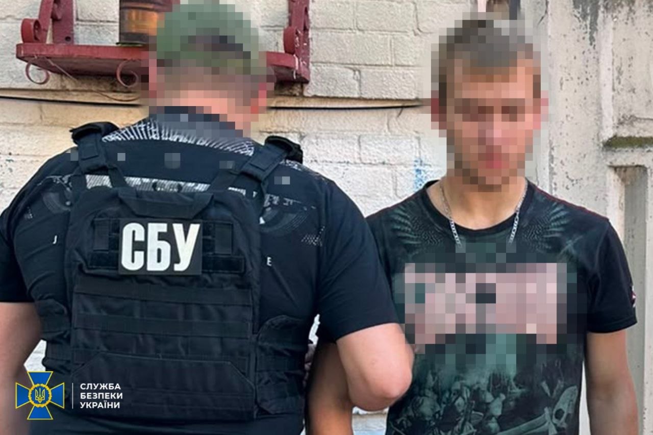 СБУ затримала коригувальника ФСБ, який наводив російську балістику по Києву СБУ затримала коригувальника ФСБ, який наводив російську балістику по Києву