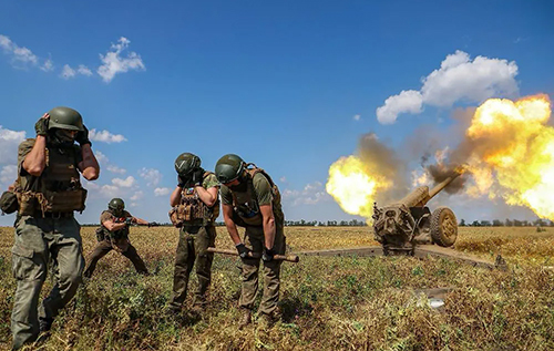 Ворог намагається обходити Сіверськ, в лобові штурми не йде, – військовий