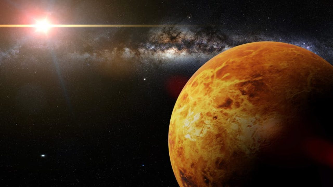 ВВС: Вчені знайшли свідчення, що на Венері може бути життя