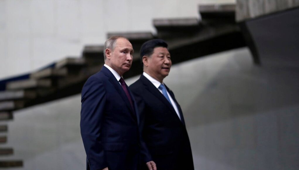 Стало известно, почему Путин и Си Цзиньпин не пожали друг другу руки при встрече 