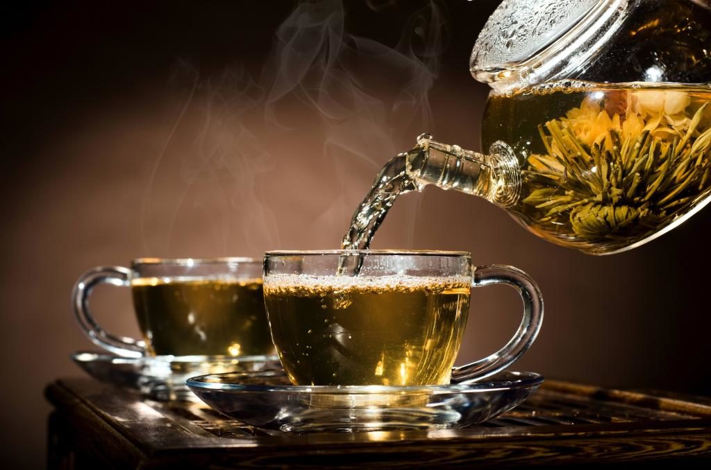 Як пити чай: правила етикету, які повністю змінять ваше уявлення про чаювання 