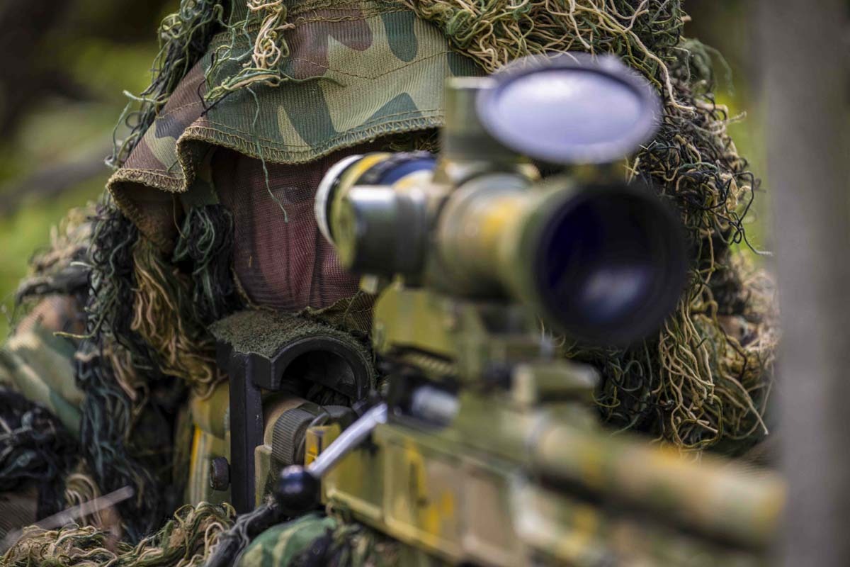 В России анонсировали снайперскую супер-винтовку, "не дружащую" со здравым смыслом