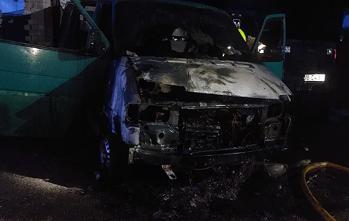 У Даркнеті виявили замовлення на підпали машин бійців ЗСУ