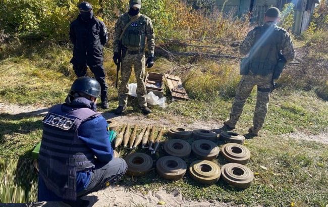 У Луганській області біля автобусної зупинки знайшли міни бойовиків