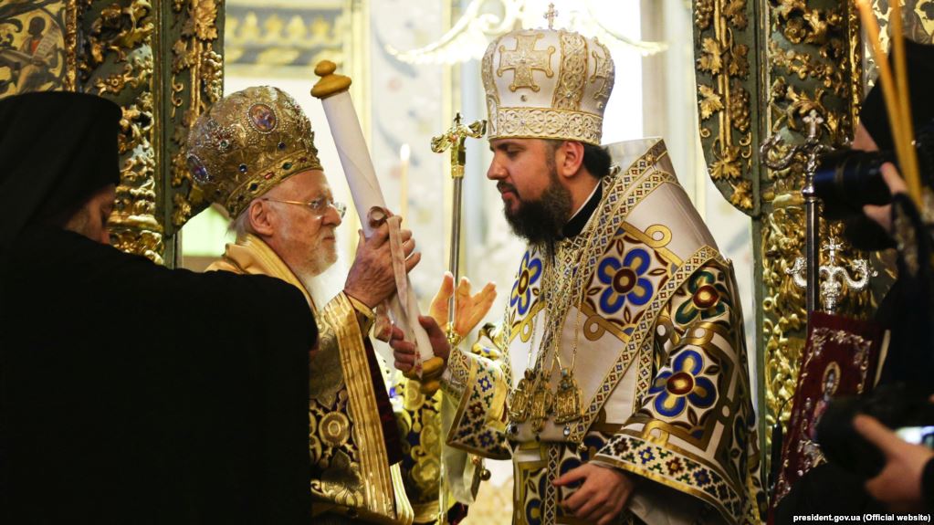 Чому ж так важливо було Україні здобути власну помісну церкву?