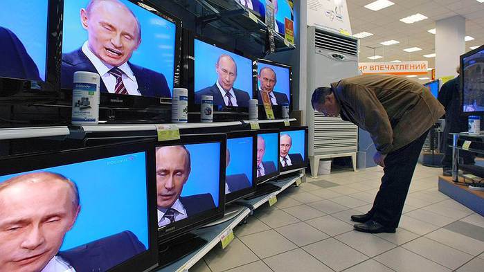 Росіяни стали менше вірити телевізору – опитування