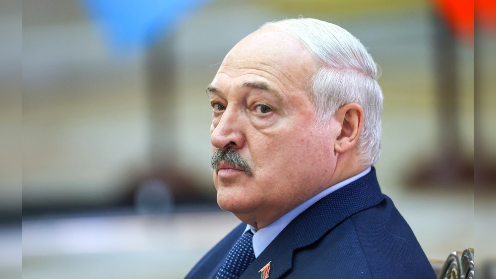 Лукашенко хотів ввести війська в Україну, але армія відмовилась – соратник Тихановської