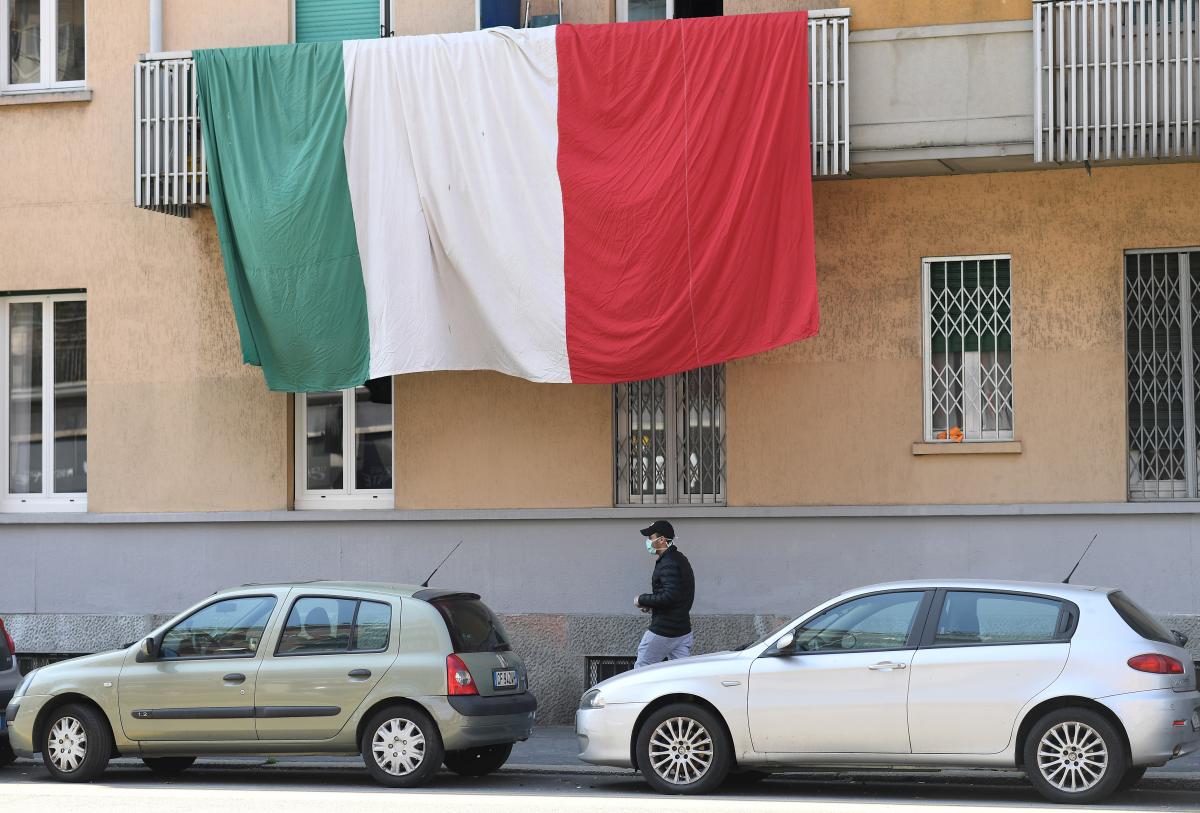 Bloomberg: Мафія Італії намагається вкрасти гроші ЄС на ліквідацію наслідків COVID-19  