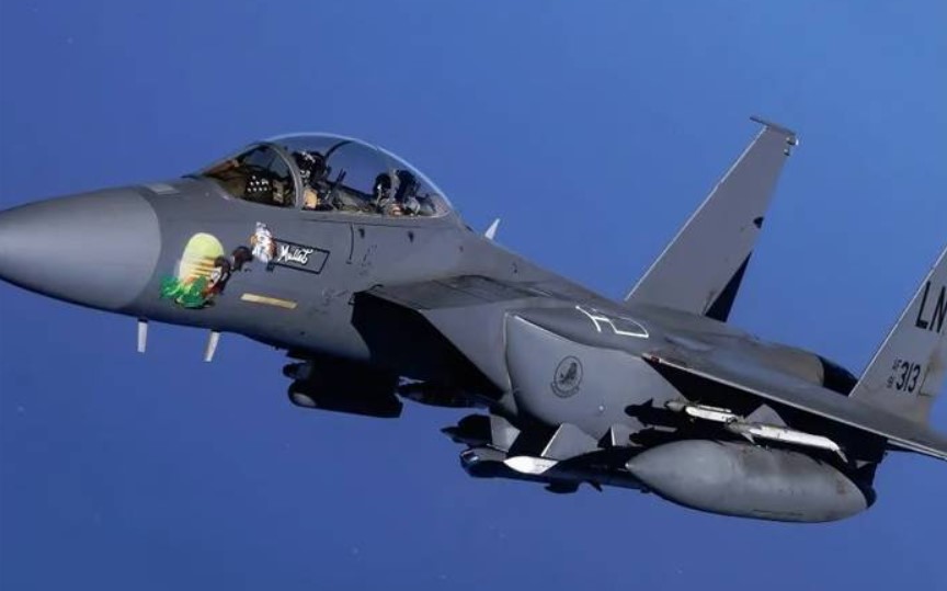 США врятували другого пілота винищувача F-15, збитого над Іраном США врятували другого пілота винищувача F-15, збитого над Іраном