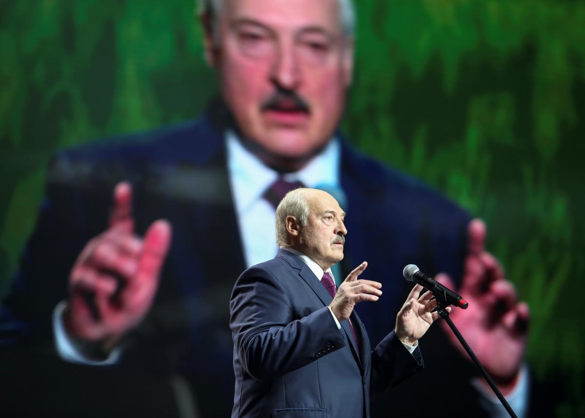 RFERL: Лукашенко пережил 2020-й год, но что будет в 2021-м?